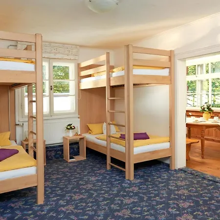 Berggasthof Einoedsbach Inn *