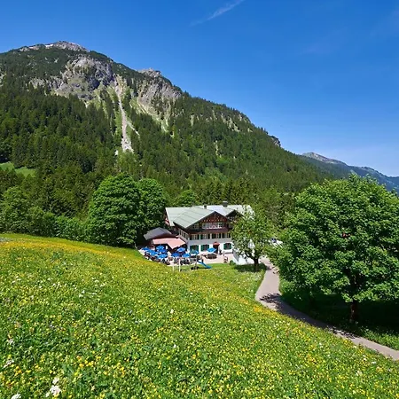 Berggasthof Einoedsbach אורחן