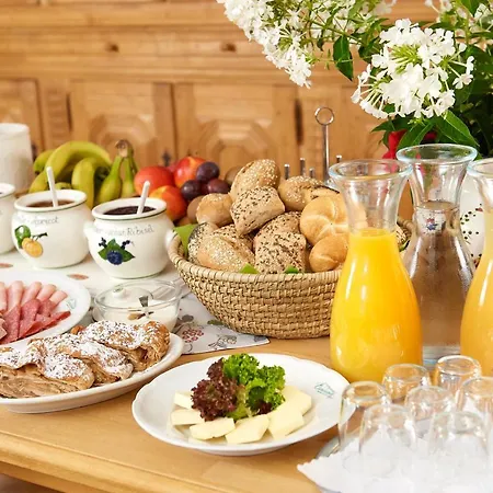 Berggasthof Einoedsbach Мини-отель