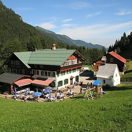Penzion Berggasthof Einoedsbach *