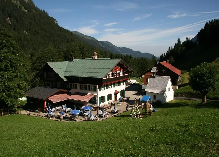 Berggasthof Einoedsbach *